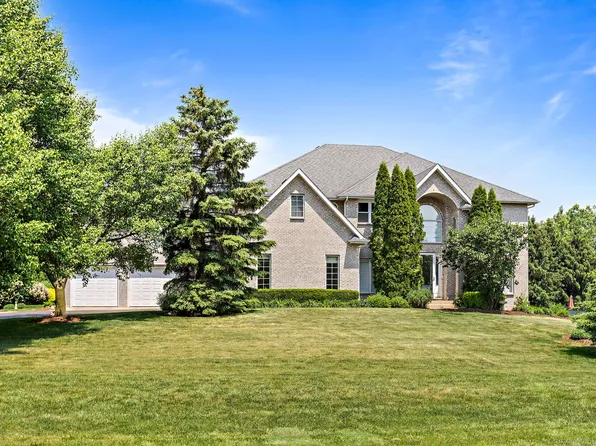 40411 N Goldenrod Ln, Wadsworth, IL 60083