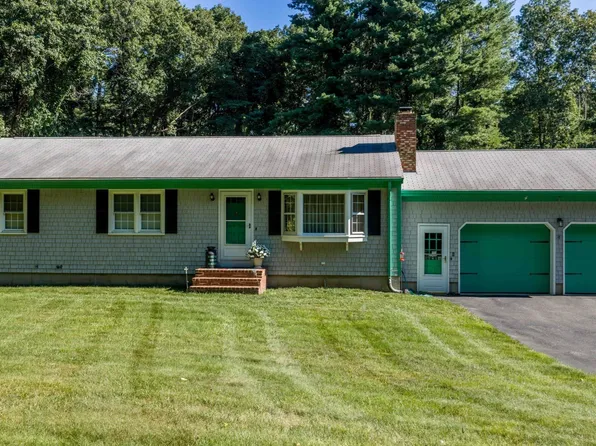 1541 N Hixville Rd, Dartmouth, MA 02747
