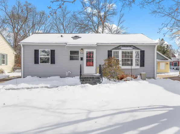 719 6th St W, Hastings, MN 55033