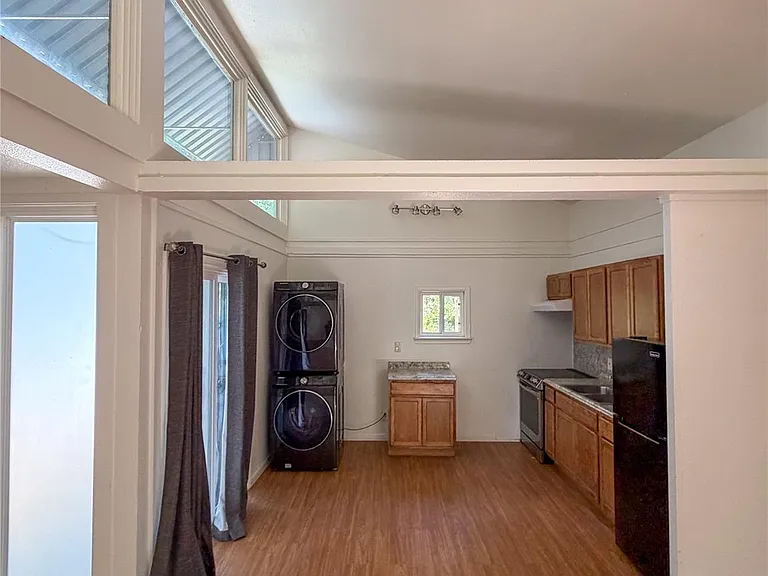 1505 Robert Weaver Ave — Photo 6