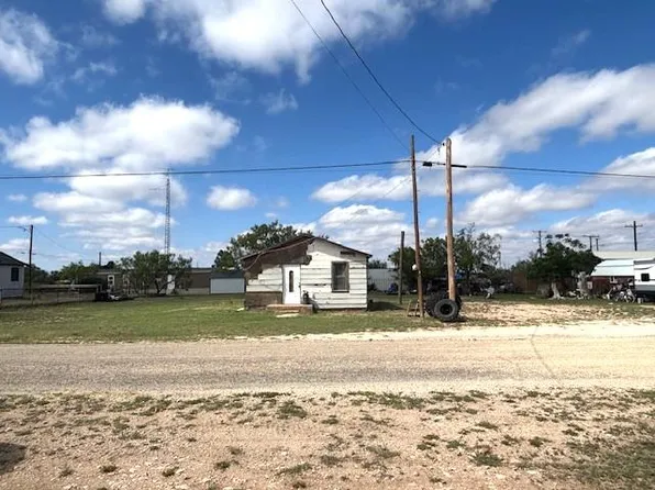 205 E Main St, Forsan, TX 79733