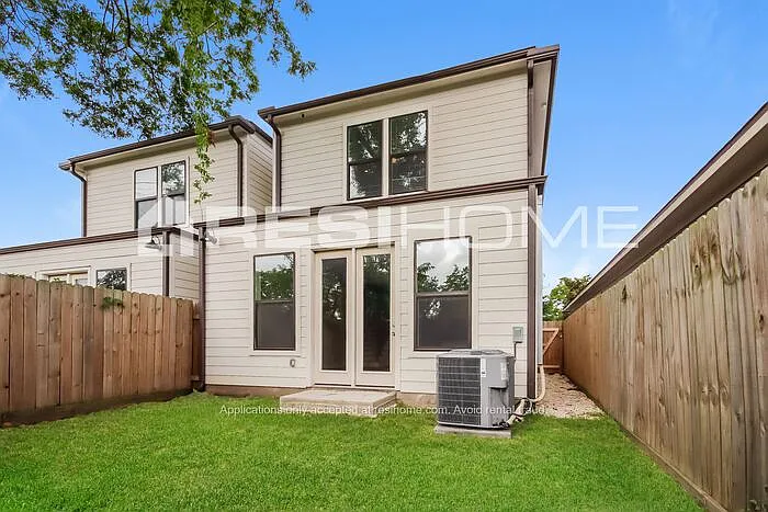 4908 Hardy St — Photo 15