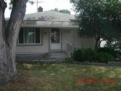 2nd image of 24690 Lexington Ave