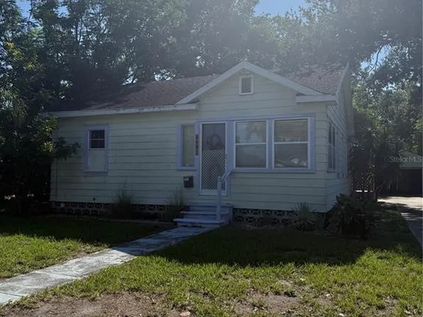 1109 17th St W, Bradenton, FL 34205