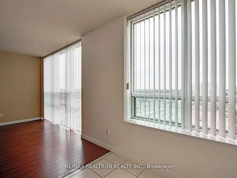 850 Steeles Ave W #1103 — Photo 21