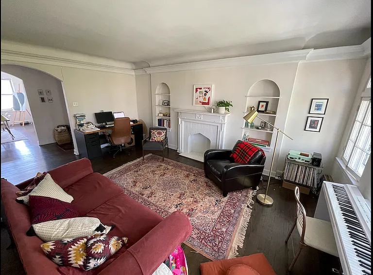 6057 N Talman Ave #3B — Photo 2
