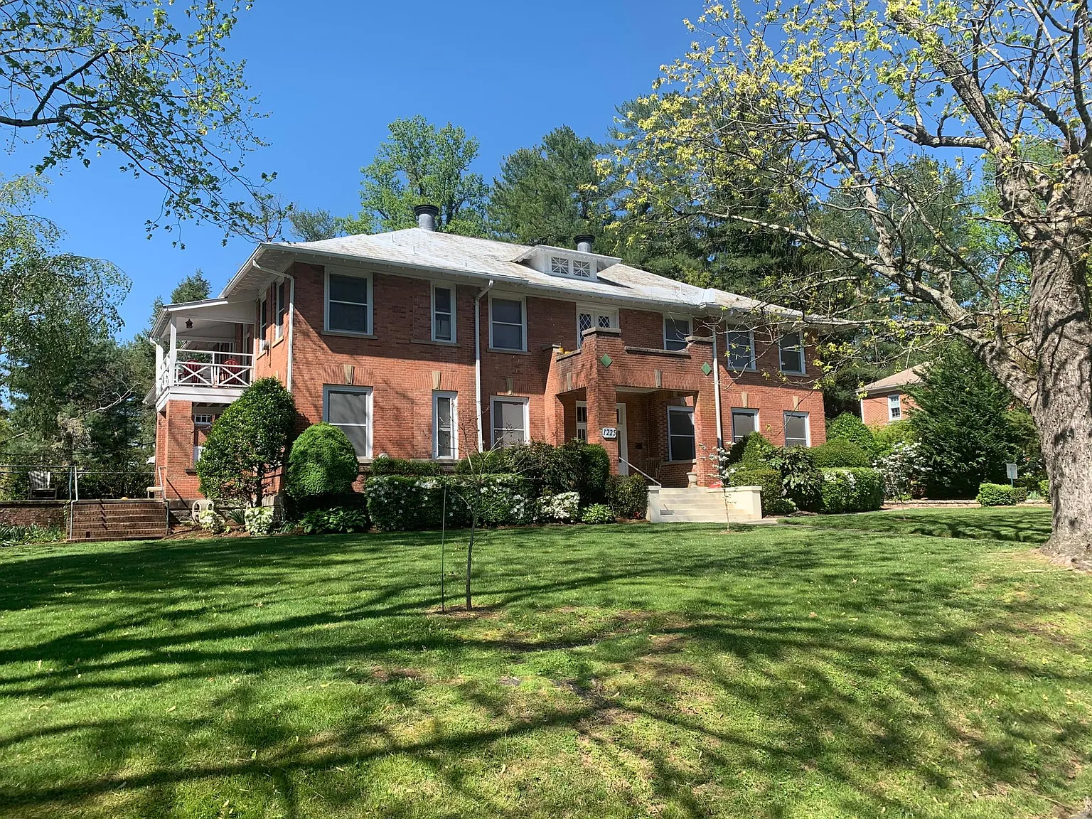 1 bed, $1,025 — Photo 2