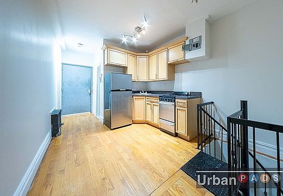 2nd image of 688 Sterling Pl #2