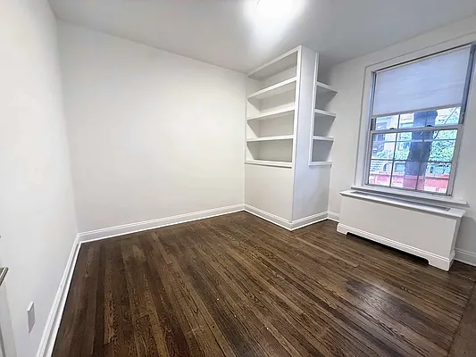Bedroom, photo 2