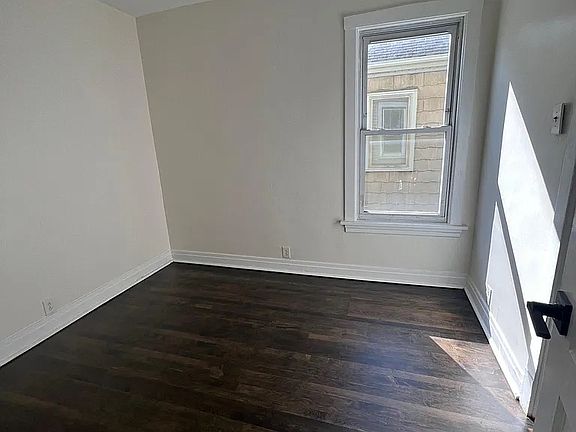 3rd image of 4323 W Henderson St #2