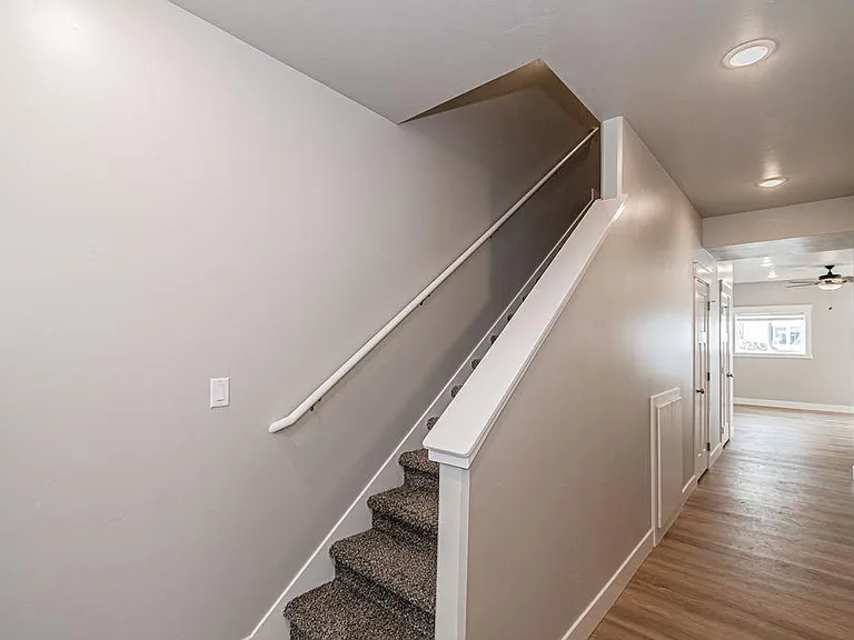 380 S 3 W #203 — Photo 46