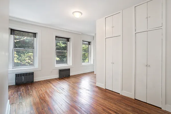 Rented by Compass | media 3