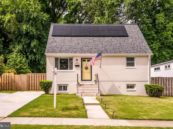 11416 Schuylkill Rd, Rockville, MD 20852