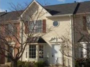 5828 Belcher Farm Dr, Centreville, VA 20120