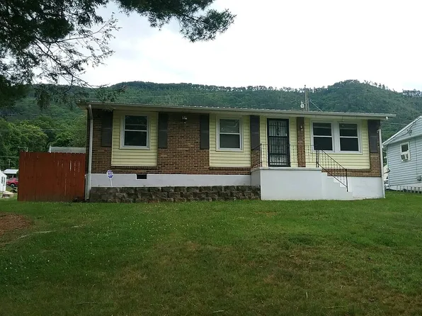 1544 Cedar Ave, Buena Vista, VA 24416