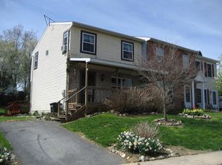 1049 Monticello Ln, Lancaster, PA 17603