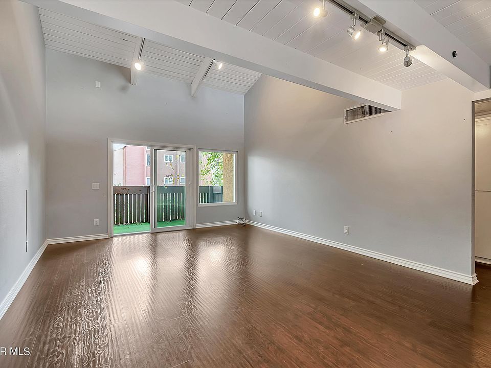 1st image of 18350 Hatteras St APT 279