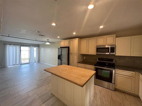 3rd image of 1836 N Crystal Lake Dr N #24