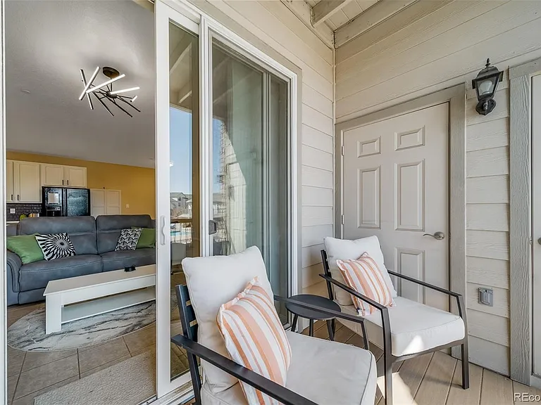 7292 S Blackhawk St #203 — Photo 28