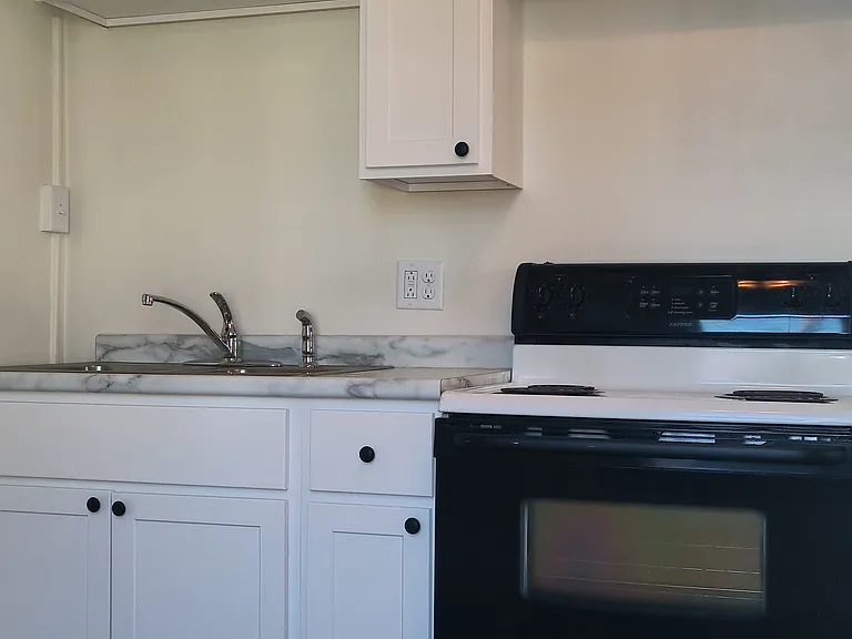 304 Park Ave #A — Photo 14