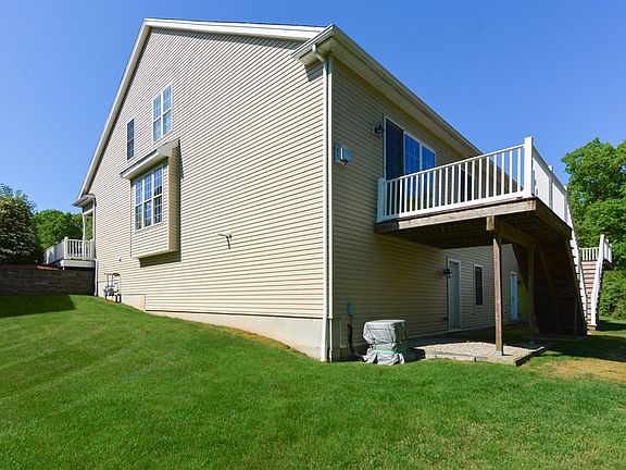 5th image of 69 Grey Wolf Dr Unit 69