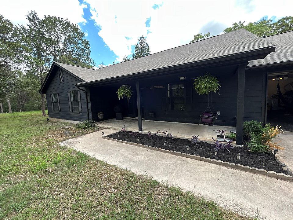 1st image of 120 Rocky Ln