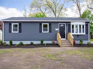 110 Toledo Ave, Warwick, RI 02888