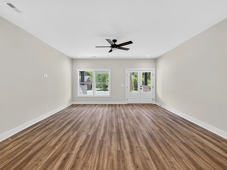 106 Lee Dr — Photo 11