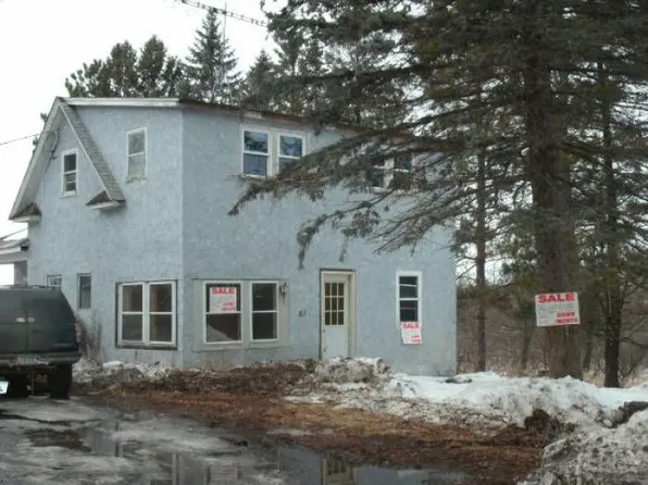 411 Oak St, Grasston, MN 55030