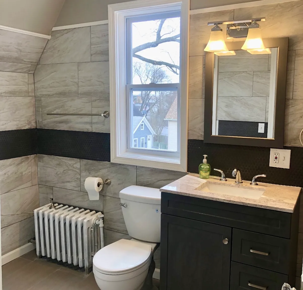346 Parkdale Ave — Photo 4