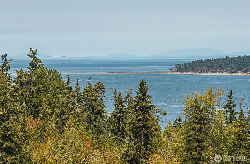 3rd image of 9999 Hwy 101