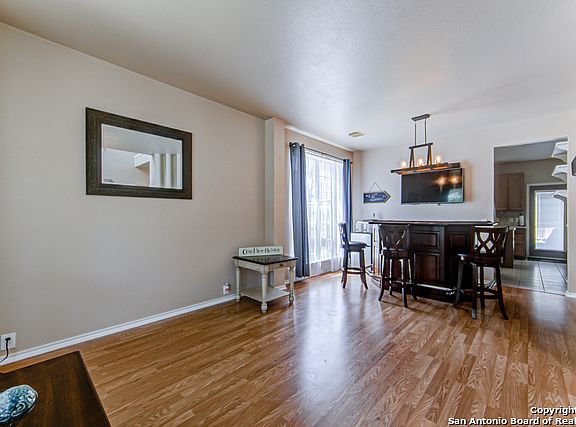 5th image of 4632 Summit Hill Dr