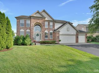 5 Quayside Ct, Algonquin, IL 60102