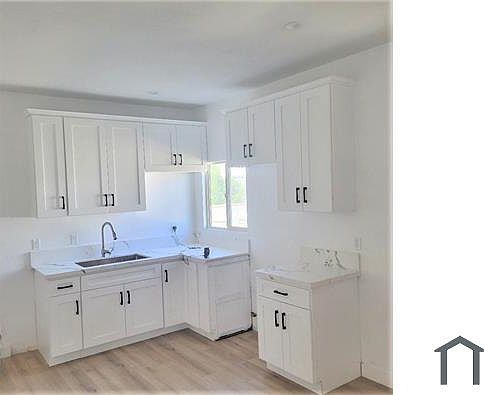 1st image of 540 W 46th St