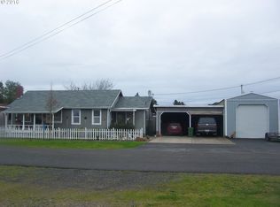 130 N 11th St, Lakeside, OR 97449