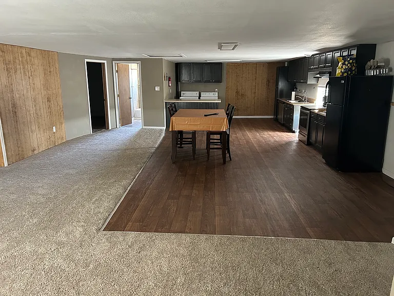 Gun Club Rd — Photo 1