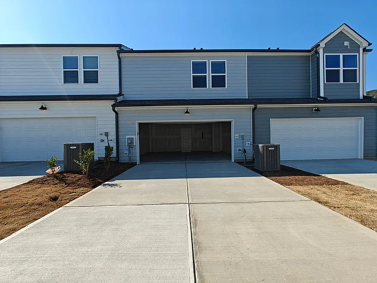 320 Ribbon Rail St — Photo 37