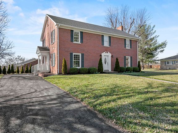 3rd image of 102 Longview Dr