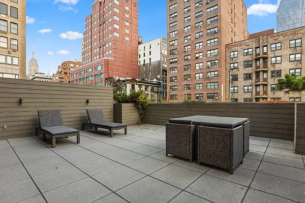 Rented by Stonehenge NYC LLC | media 9