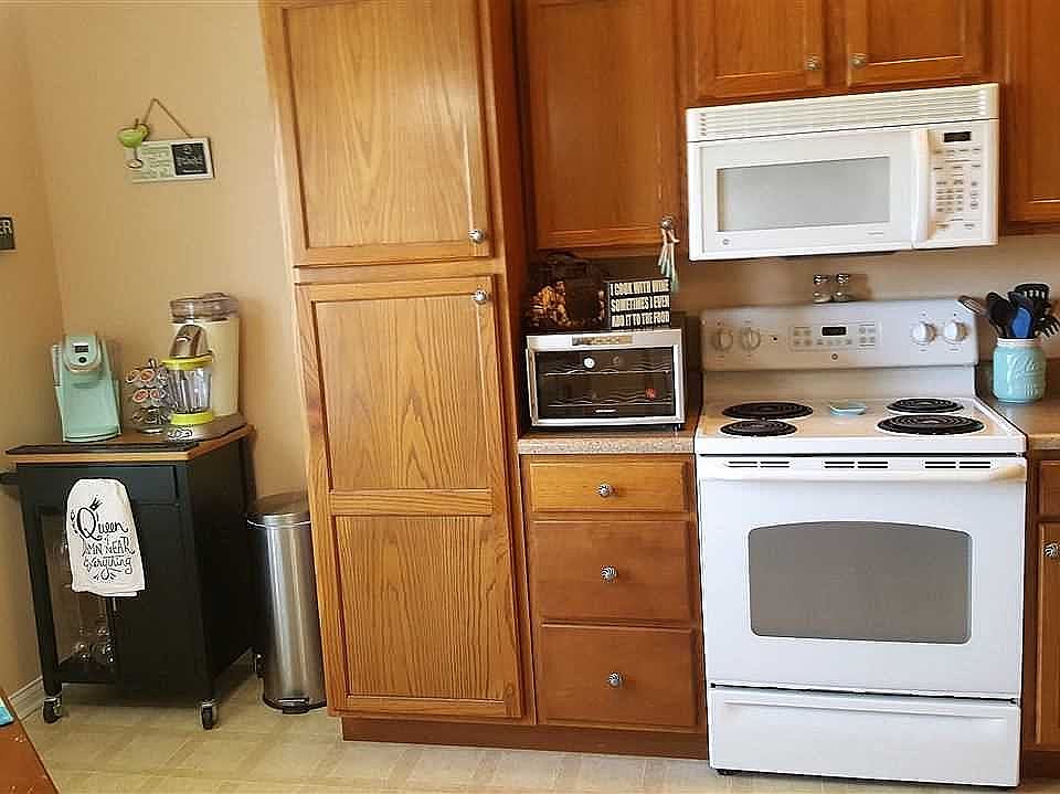 1st image of 4535 Boardwalk Dr
