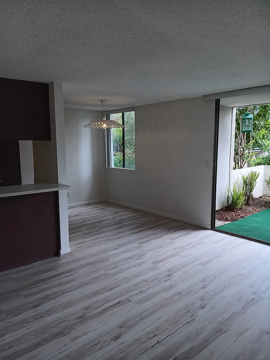 Living Dining Area - 6214 Agee St #39