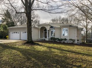 5619 Country Ln, Greensboro, NC 27410
