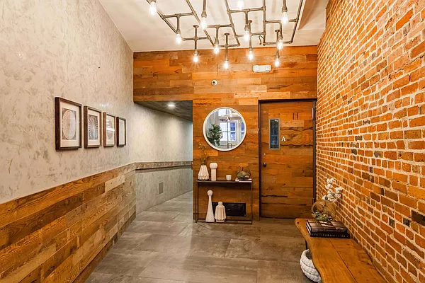 Rented by Northwind Group | media 14