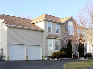 3 O'Keefe Ln, Old Bridge, NJ 08857