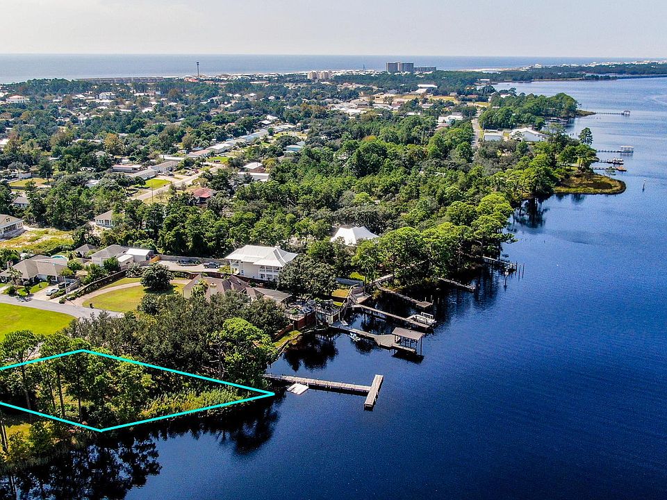 1st image of 7 Blue Crab Ln