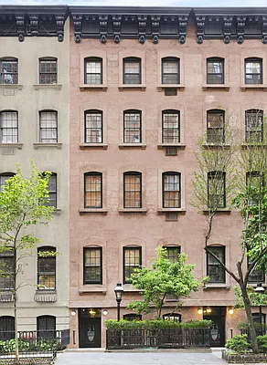 Sold by Compass | media 6