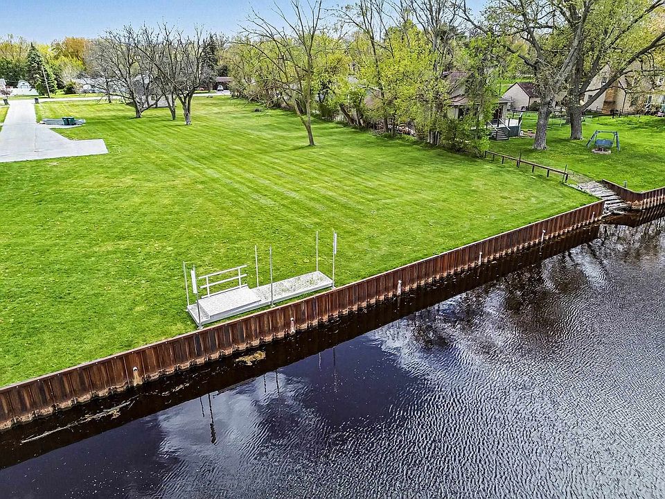 1st image of 0 Kawkawlin River Dr