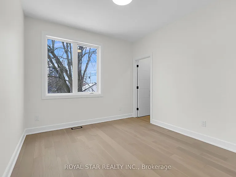 553 Mutual St — Photo 25