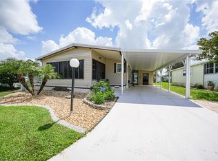 137 Rarotonga Rd, North Port, FL 34287