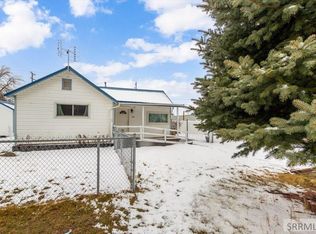 795 N Shilling Ave, Blackfoot, ID 83221
